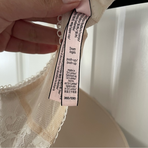 BRAND NEW VS Dream Angels Push-up Bra - Picture 6 of 6